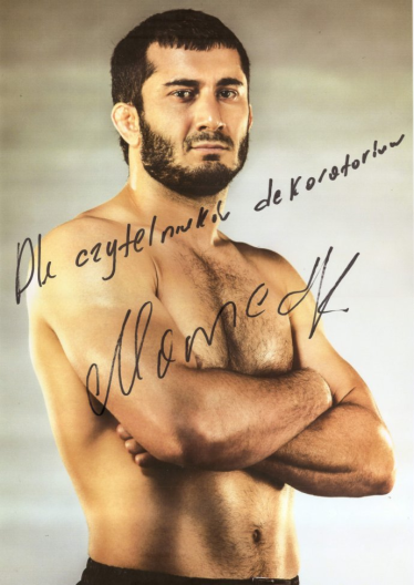 Konkurs "Wnętrze mistrza. Jak mieszka Mamed Khalidov?"