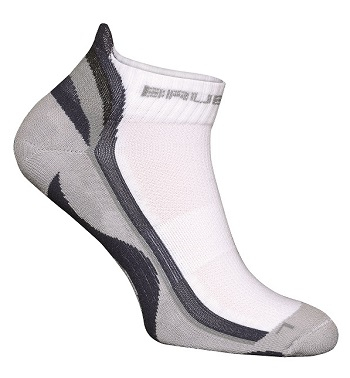 Konkurs "Na trening podczas upałów – koszulki z serii AERATE marki BRUBECK"