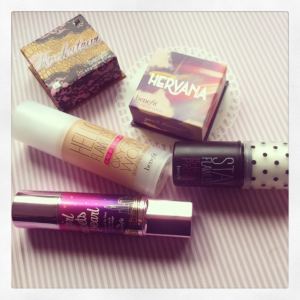 Konkurs "Wygraj kosmetyki Benefit"