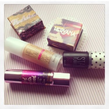 Konkurs "Wygraj kosmetyki Benefit"