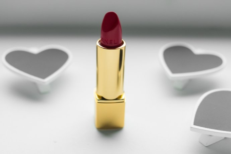 Konkurs "Wygraj szminkę Chanel"