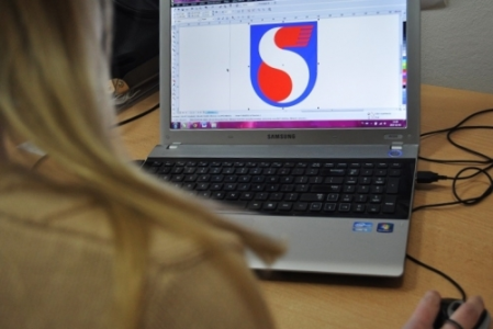 Zaprojektuj logo na jubileusz