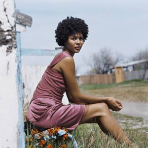 Wygraj bilet na koncert AYO, fotograficzny