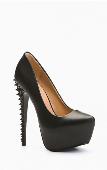 Wygraj parę butów z Golden Therapy SPA