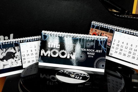 Wygraj kalendarz zespołu The Moon