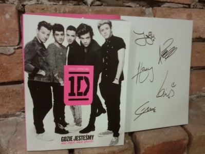 Wygraj książkę o One Direction z autografami chłopaków!