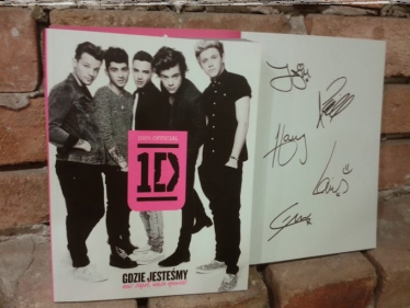 Wygraj książkę o One Direction z autografami chłopaków!
