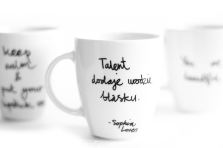 Wygraj ręcznie malowane kubki z porcelany