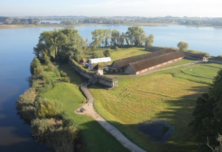 Wygraj pobyt rodzinny w Biskupinie