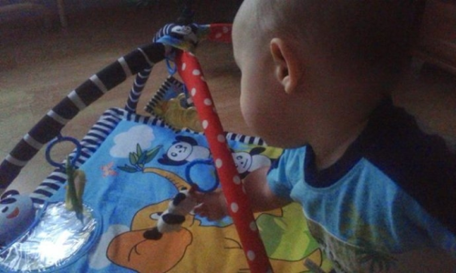 Wygraj matę edukacyjną Sun Baby