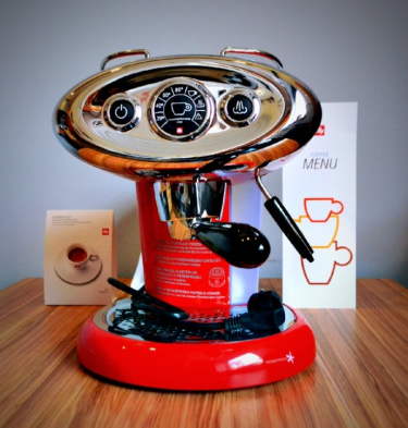 Wygraj Ekspres Włoskiej Marki Kawy illy z Miss Ju Blog Taty