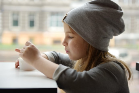 Wygraj smerfną czapę uszytą przez Tulaki