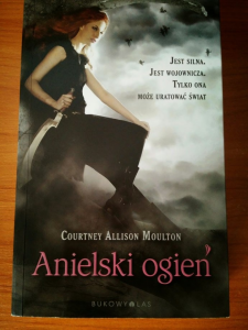 Wygraj powieść "Anielski ogień"