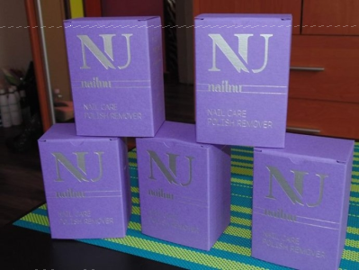 Wygraj jedno z 5 opakowań z chusteczkami nasączonymi zmywaczem