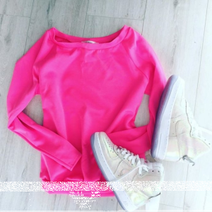 Wygraj śliczną neonową bluzę