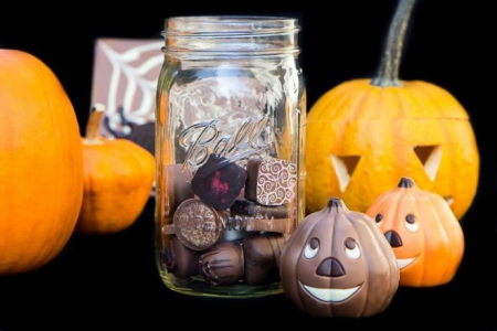 Halloweenowy konkurs z Chocolissimo i More than Jar