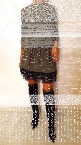 Wygraj sukienkę Khaki wykończoną koronką