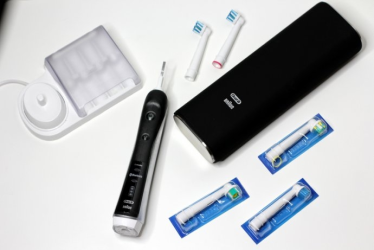 Konkurs "Połączony z recenzją szczoteczki Oral-B" (do godz. 12.00)