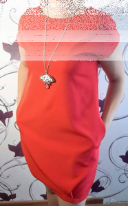 Wygraj "czerwona sukienka - bombka + naszyjnik"