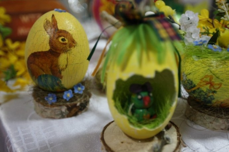 Konkurs na "Tęczowe pisanki"