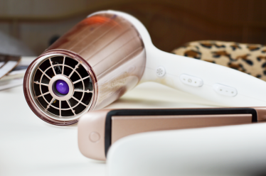 Wygraj prostownicę lub suszarkę Philips MoistureProtect