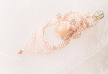 Konkurs "Wygraj spersonalizowane kolczyki sutasz"