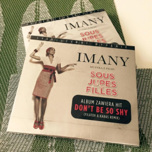 Wygraj ścieżke dźwiękową do filmu "Sous Jupes Filles