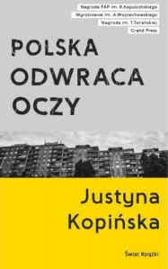 Wygraj książkę "Polska odwraca oczy"