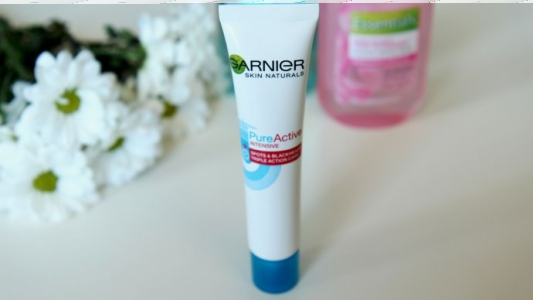 Wygraj korygujący krem matujący Garnier