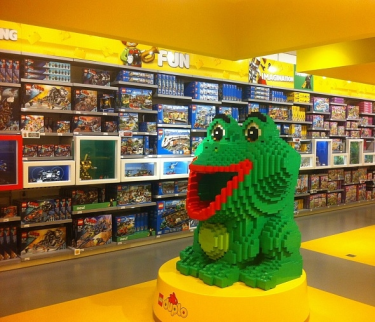 Konkurs "Pierwszy LEGO Store w Warszawie"
