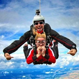 Konkurs "Podziel się z nami swoimi wakacyjnymi zdjęciami i wygraj skok ze spadochronem" Suwałki