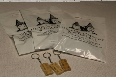 Konkurs: wygraj pendrive 16GB od Muzeum Zamkowe w Malborku