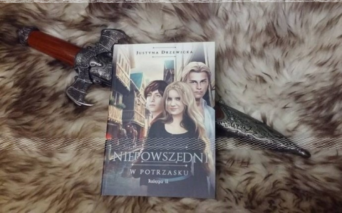 Wygraj książkę "Niepowszedni. W potrzasku"