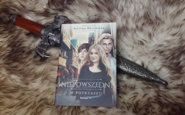 Wygraj książkę "Niepowszedni. W potrzasku"