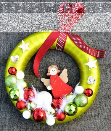 Wygraj świąteczny wianek z aniołkiem