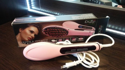 Wygraj szczotkę prostującą włosy