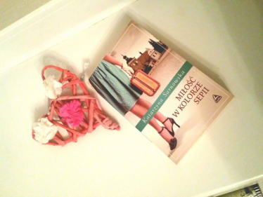 Wygraj ksiażkę "Miłość w kolorze sepii"