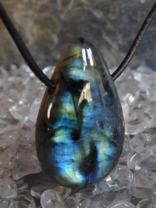 Konkurs u Marii Bucardi – 7 magicznych dni – napisz opinie o ksiazce, przepowiedni, analizie, rytuale i wygraj talizman anielski