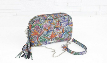 Wygraj 1 z 7 modnych torebek w stylu gwiazd