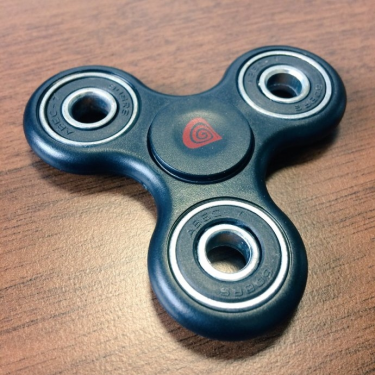 Wygraj fidget Spinner Genesis od Gameshop