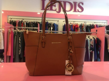 Wygraj torebkę Michael Kors