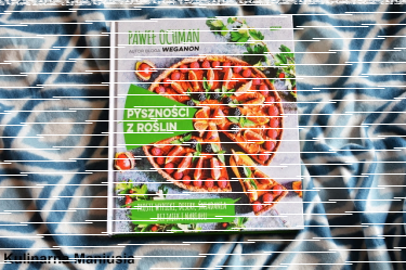 Wygraj książkę "Pyszności z roślin" Pawła Ochmana