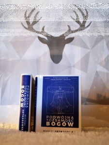 Wygraj książkę Michała Cetnarowskiego "Podwójna tożsamość bogów" do godz. 18:00