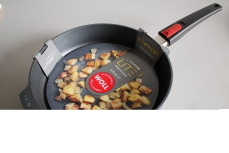 Konkurs "Recenzja patelni tytanowej Woll" do godz. 12:00