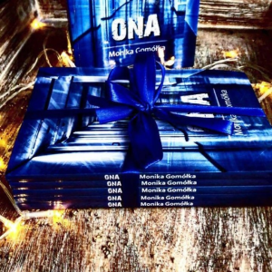 Wygraj książkę "Ona"