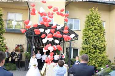 Wygraj mega prezent pudło ze 100 balonami z helem