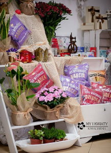 Ostrów Mazowiecka: Wygraj kwiaty na Dzień Babci