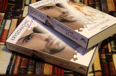 Wygraj książkę "Kryształowe serca"