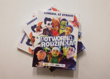 Wygraj film "Potworna Rodzinka"