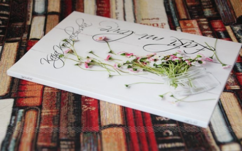 Wygraj tomik poezji "Łąki mi love"